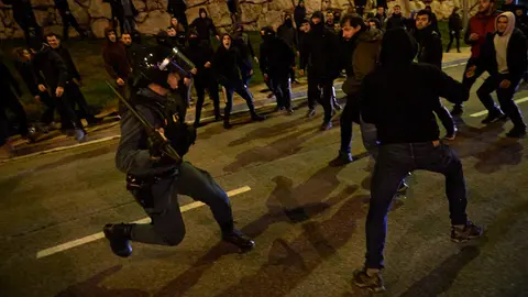 Altercados en el Centro Comercial de La Morea durante los piquetes de la Huelga General. MIGUEL OSÉS