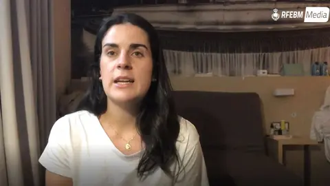 Raquel García es una de las porteras del equipo de balonmano femenino BM Loyola de Pamplona. RFEBM.