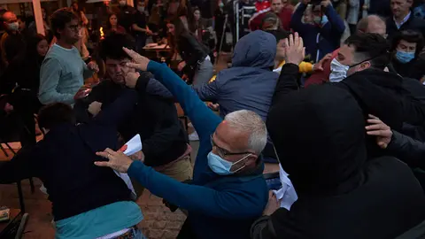 Altercados en la Plaza del Castillo durante la manifestación a favor del preso de ETA Patxi Ruiz. Miguel Osés