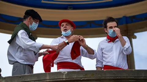 Plaza del Castillo de Pamplona a las 12 de la mañana del 6 dde Julio del 2020 en los no sanfermines. MIGUEL OSÉS