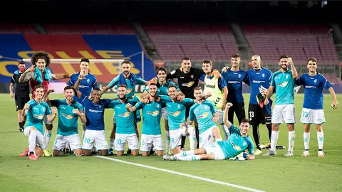 Partido entre Barcelona y Osasuna disputado en el Nou Camp con victoria del equipo rojillo por 1-2 con goles de Messi, Arnaiz y Roberto Torres. CLUB ATLÉTICO OSASUNA (1)