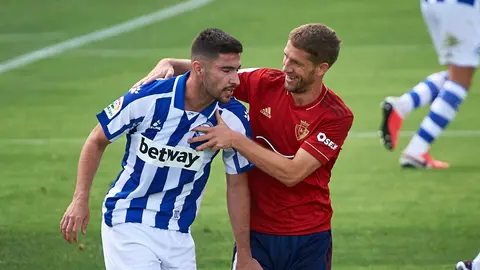 Partido amistoso entre Osasuna y Alavés en las instalaciones de Tajonar. MIGUEL OSÉS
