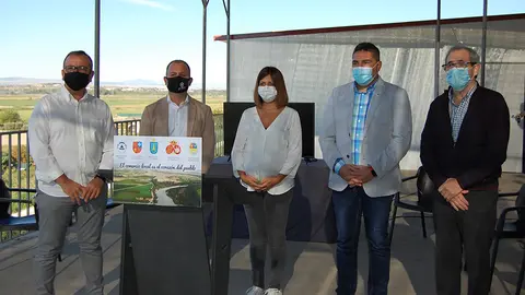 Alcaldes de cinco localidades de la Ribera Sur se unen para impulsar el pequeño comercio de la zona. CEDIDA