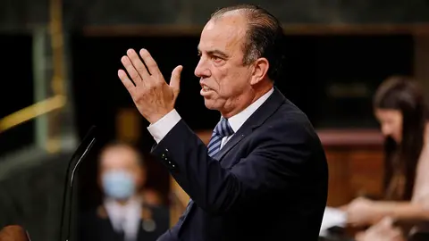 El portavoz adjunto de UPN en el Congreso, Carlos García Adanero, interviene en  una sesión plenaria en el Congreso de los Diputados, en Madrid (España), a 21 de julio de 2020. Durante el pleno, el Congreso debate y vota, para su aprobación definitiva, las medidas aprobadas por la Comisión para la Reconstrucción Social y Económica para tratar de paliar los efectos derivados de la pandemia del coronavirus.