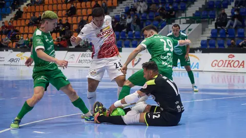 Partido entre Osasuna Xota y El Pozo Murcia jugado en el Pabellón Anaitasuna de Pamplona. MIGUEL OSÉS