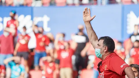 Partido entre Osasuna y Valencia correspondiente a la jornada número 4 disputado en el estadio de El Sadar de Pamplona. MIGUEL OSÉS