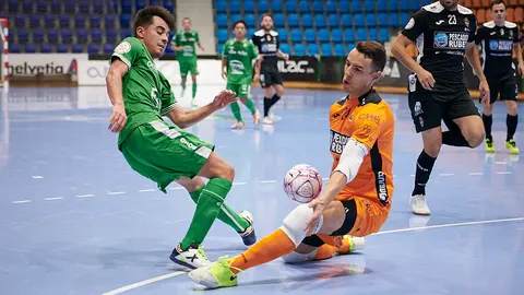 Osasuna Magna Xota se enfrenta al Burela Lugo en el Anaitasuna de Pamplona. PABLO LASAOSA