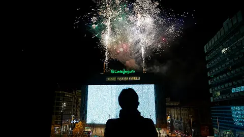 Tradicional encendido de luces de navidad de El Corte Inglés de Pamplona. PABLO LASAOSA