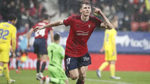 Osasuna se enfrenta al Cádiz en El Sadar en el partido correspondiente a la vigésima jornada de La Liga Santander. C.A.OSASUNA