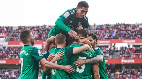 Osasuna se enfrenta al Granada en el Nuevos Los Cármenes en el partido de la vigesimosegunda jornada de La Liga. EUROPA PRESS