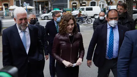 La presidenta de la Comunidad de Madrid, Isabel Díaz Ayuso, inaugura el ciclo de conferencias sobre política económica regional organizado por la Institución Futuro. IÑIGO ALZUGARAY