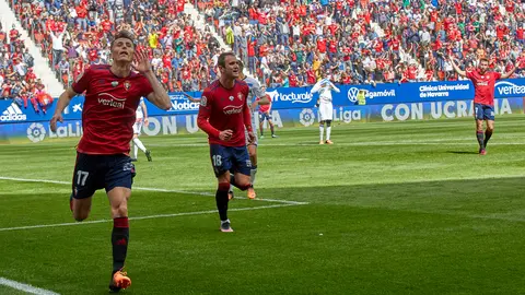 Partido de La Liga Santander entre Osasuna y Alavés disputado en el estadio de El Sadar. IÑIGO ALZUGARAY