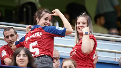 Osasuna femeninose enfrenta al Espanyol en El Sadar. PABLO LASAOSA