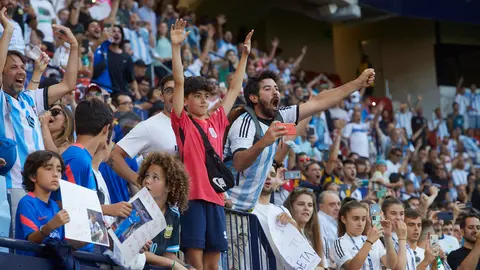 La grada del estadio de El Sadar durante el partido de fútbol internacional amistoso entre Argentina y Estonia. IÑIGO ALZUGARAY