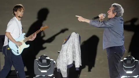 Espectáculo de imagen y sonido para celebrar el centenario de la Plaza de Toros de Pamplona, con la presencia de Miguel Ríos y Juan José Padilla. IÑIGO ALZUGARAY