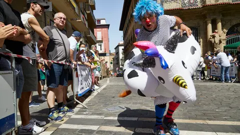 Carrera del Encierro organizada por la peña La Jarana de Pamplona. IÑIGO ALZUGARAY