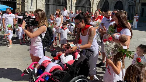 Ofrenda infantil a la imagen de San Fermín en Pamplona el 11 de julio de 2022. Navarra.com