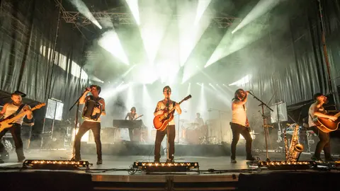 Concierto del grupo La M.O.D.A. en la Plaza de los Fueros el día 12 de Julio en San Fermín 2022. IRAITZ IRIARTE.