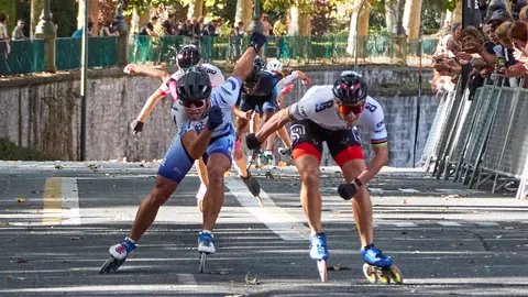 Primera etapa de la XIII edición de la P2P Skate Race Zubiri–Pamplona-Puente, considerada como la prueba más dura del mundo en el patinaje. IÑIGO ALZUGARAY