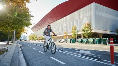 Visita de la Gerencia y la Comisión de Urbanismo al carril bici Tajonar-Sadar, puesto en servicio este pasado mes de agosto 2022. PABLO LASAOSA