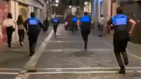 Los policías municipales han perseguido al coche fugado por Pamplona. CEDIDA