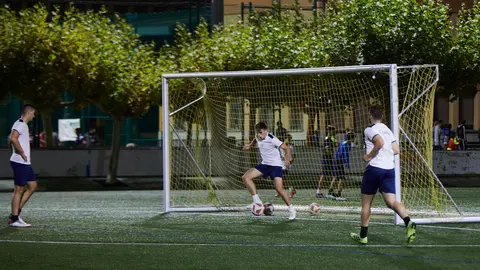 Entrenamiento del CD Amigó, que jugará la eliminatoria previa de la Copa del Rey frente al CD Fuentes de la localidad aragonesa de Fuentes de Ebro. IÑIGO ALZUGARAY