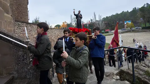 Misa en la Basílica de San Francisco Javier en el día del patrón de Navarra. IÑIGO ALZUGARAY