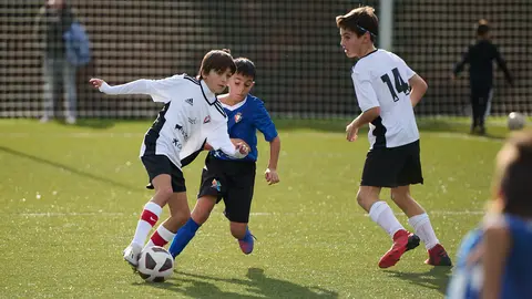 San Ignacio se enfrenta a Erreniega durante el torneo interescolar 2022. PABLO LASAOSA