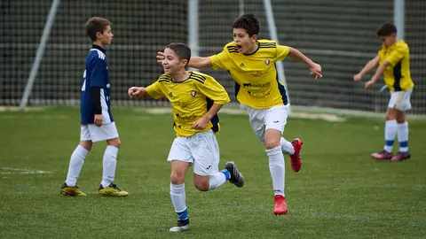 Luis Amigó se enfrenta a Doña Mayor en dieciseisavos de final del torneo interescolar 2022. PABLO LASAOSA