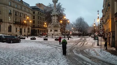 El Paseo Sarasate durante el temporal que afecta a toda Navarra. L.V.R.