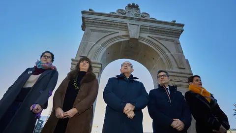 Inauguración del lugar de Memoria de la antigua cárcel de Pamplona con la presencia del ministro de la Presidencia y Memoria Democrática, Félix Bolaños, la presidenta de Navarra, María Chivite, y el alcalde de Pamplona, Enrique Maya, entre otras autoridades. IÑIGO ALZUGARAY