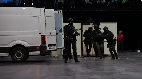 Jornada de puertas abiertas de la Policía Foral en el Navarra Arena. IRANZU LARRASOAÑA