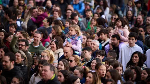La Fundación Itaka-Escolapios celebra la fiesta final del mes de la 'Caminhada', una campaña que este año ha desarrollado con el lema 'Una voz, un millón de cambios' y que ha servido para dar a conocer la labor educativa y transformadora de siete proyectos de educación no formal apoyados por la red Itaka Escolapios. PABLO LASAOSA