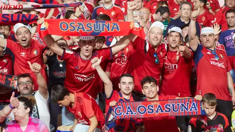 La grada del estadio de La Cartuja durante el partido de la final de la Copa del Rey entre CA Osasuna y Real Madrid CF disputado en Sevilla. IÑIGO ALZUGARAY