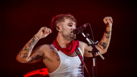 Concierto de Dani Fernández y su banda en la Plaza del Castillo durante las fiestas de San Fermín 2023. JASMINA AHMETSPAHIC