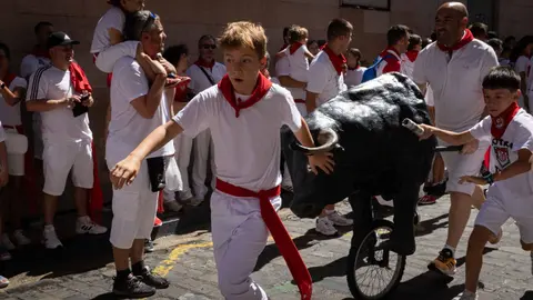 Multitudinario encierro infantil enSanto Domingo. Maite H. Mateo-21