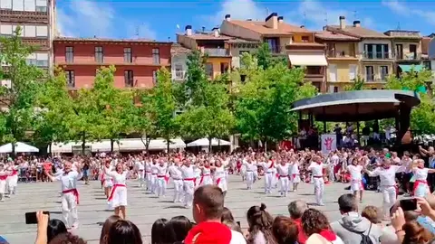 El Baile de la Era en las fiestas de Estella. NAVARRA.COM