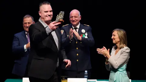 Acto de la Policía Municipal de Pamplona por la festividad de su patrón, San Miguel. PABLO LASAOSA