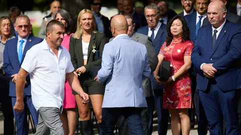 Acto para conmemorar la festividad de los Santos Ángeles Custodios, patronos del Cuerpo Nacional de Policía Nacional en el Parque de Antoniutti de Pamplona. IÑIGO ALZUGARAY
