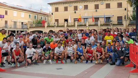 Caparroso celebra el VIII Trail Peña Roya sobre un recorrido de 8 kilómetros. AMAYA LUQUI