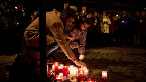 Homenaje al general Juan Atarés, asesinado por ETA en 1985 en la Vuelta del Castillo de Pamplona. PABLO LASAOSA