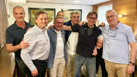 Comida de exalumnos del colegio El Redín de 1982 en el hotel Maisonnave. Navarra.com