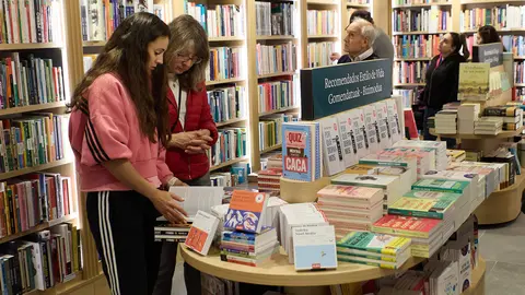Librería La Casa del Libro, en la avenida de Carlos III número 5 de Pamplona. IÑIGO ALZUGARAY