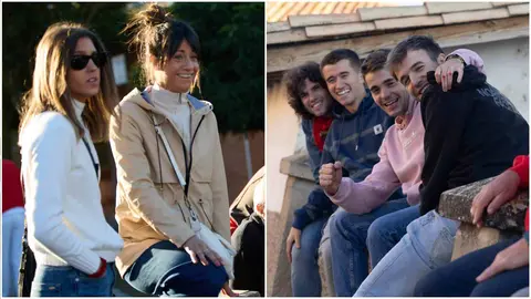 Jóvenes esperando en el vallado al inicio del cuarto encierro del as fiestas de Sangüesa. ÍÑIGO ALZUGARAY / MAITE H. MATEO