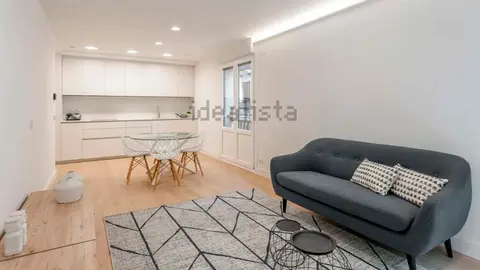 Piso en venta en la calle Estafeta de Pamplona. IDEALISTA