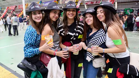 Los estudiantes de la Universidad Pública de Navarra celebran su tradicional Carpa Universitaria de Otoño 2024 en las instalaciones de la Ciudad Deportiva Amaya. IÑIGO ALZUGARAY