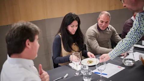 La Sociedad Gastronómica Gazteluleku se reúne el jurado del premio al Toro más jugoso de la Feria del Toro 2024. PABLO LASAOSA