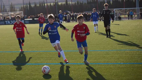 Tercera jornada de la fase de grupos del XLII Torneo Interescolar de Osasuna en categoría alevín mixto disputado en las instalaciones de Tajonar. IÑIGO ALZUGARAY