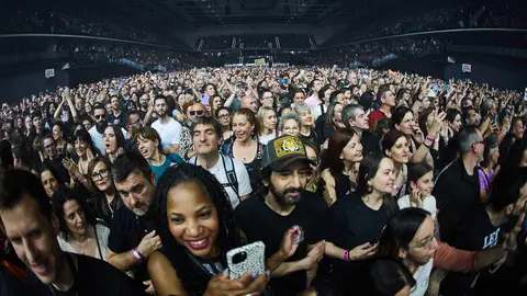 Concierto de Lenny Kravitz en el Navarra Arena de Pamplona ante más de 12.000 espectadores dentro de su gira europea Blue Electric Light. IÑIGO ALZUGARAY