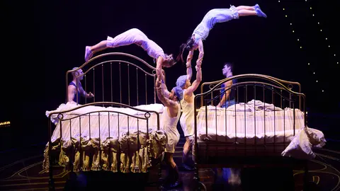 Estreno de Corteo del Cirque du Soleil en el Navarra Arena de Pamplona. El nuevo espectáculo circense de la compañía canadiense, un desfile festivo imaginado por un payaso. IÑIGO ALZUGARAY